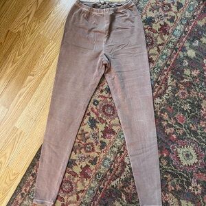 Skims outdoor leggings in camel